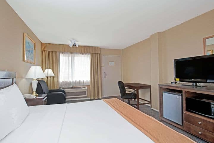 Room 4 of 21